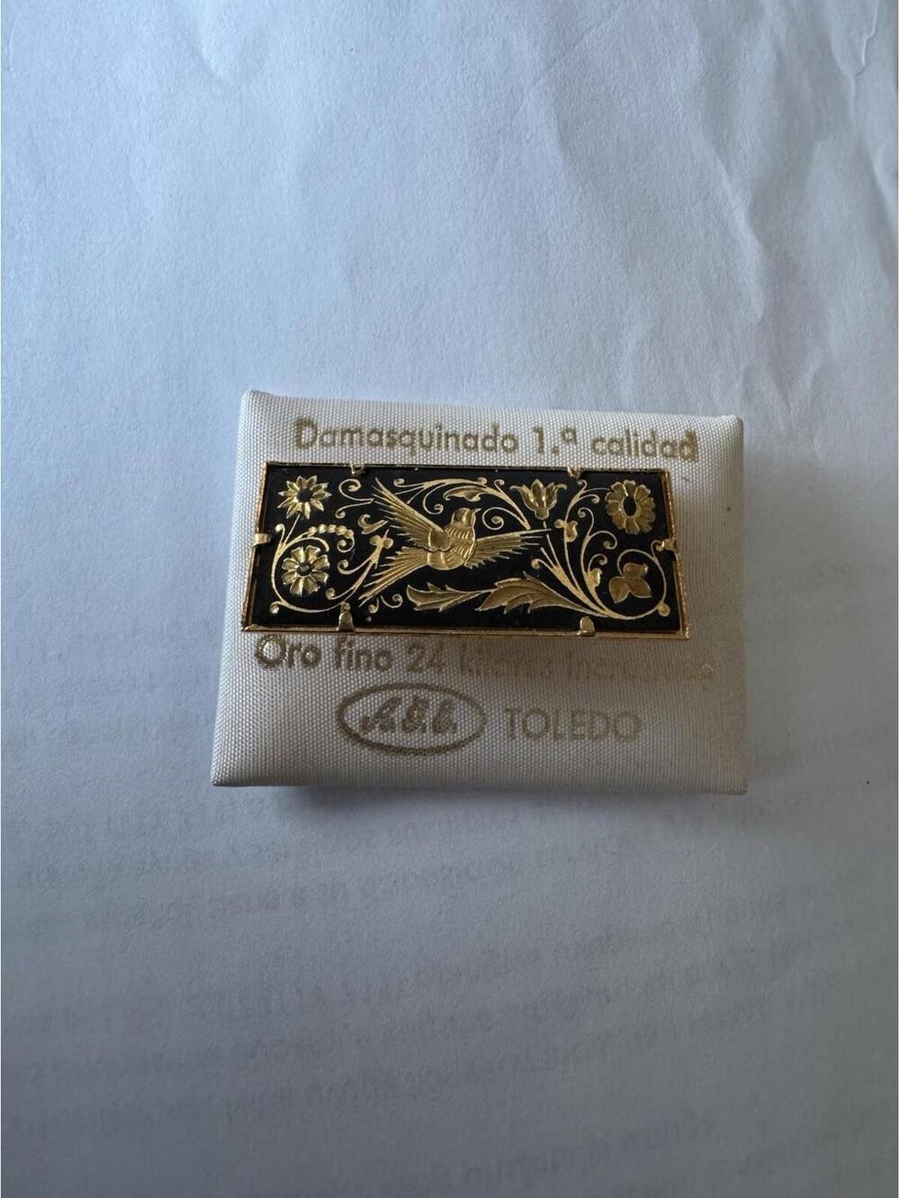 Vintage Damascene Pin Brooch Exquisite Black Gold Bird & Flower Lapel Pin